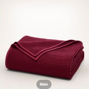 NWT BOLL & BRANCH WAFFLE BED BLANKET IN CRANBERRY COLOR, QUEEN / FULL SIZE